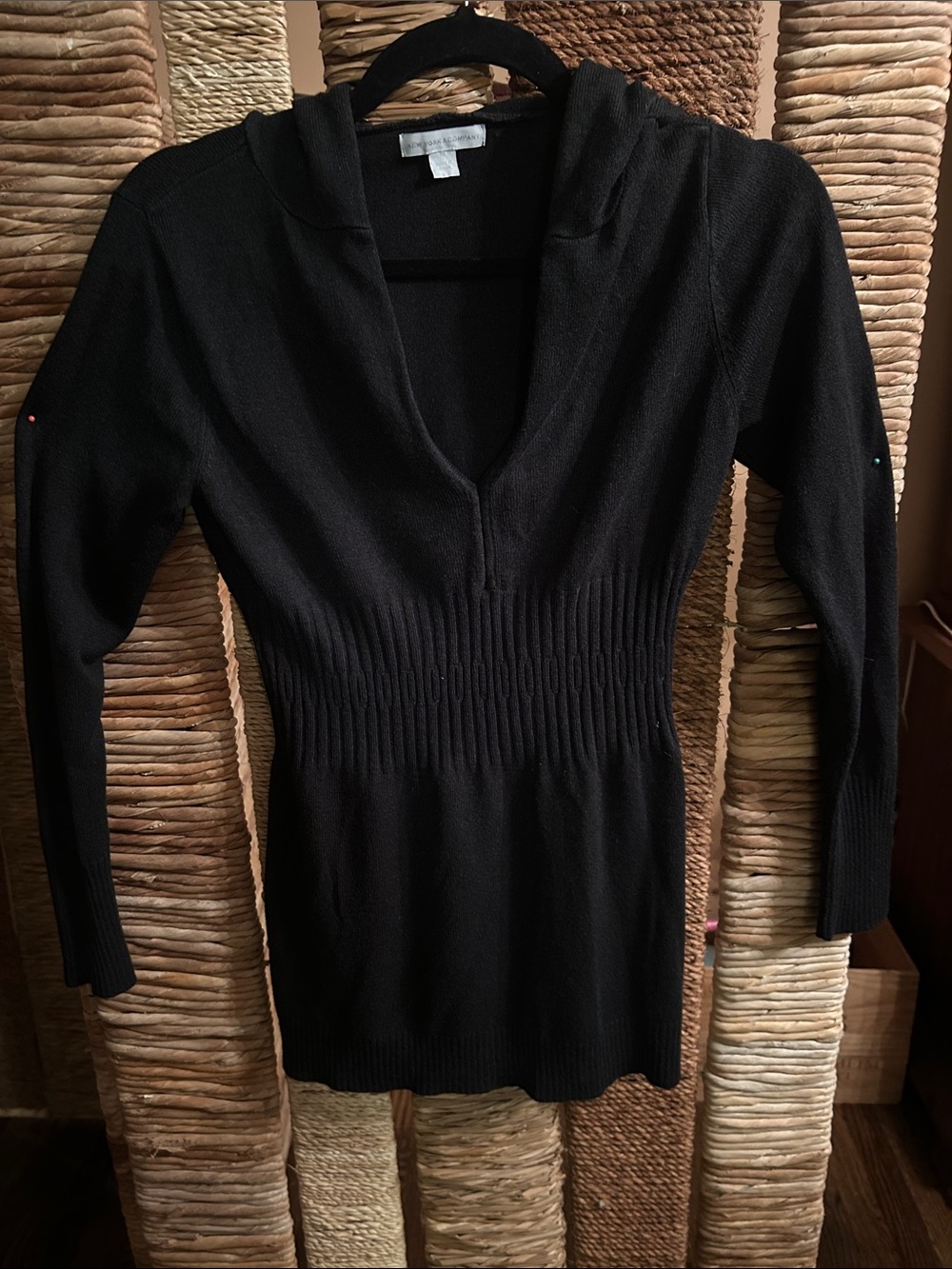 Women's Black V-Neck Hooded Ribbed Waist Sweater Top